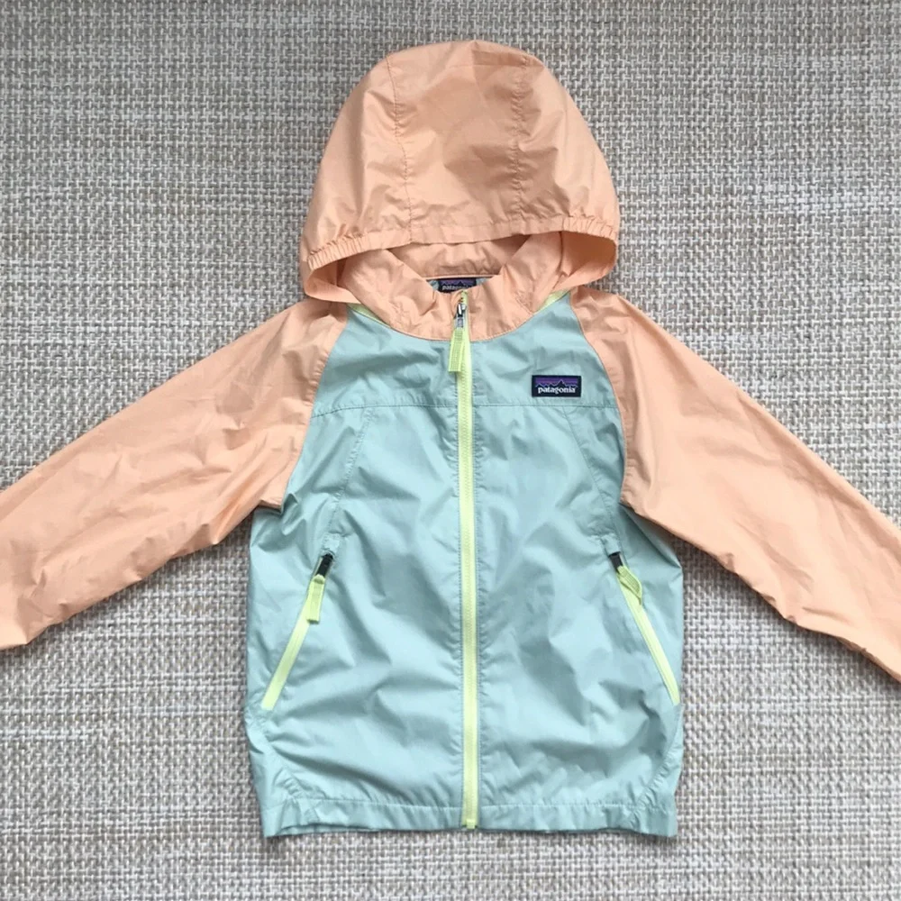 Patagonia Windbreaker (size 4T)
